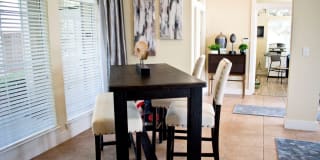 Estate Villas at Krum Gallery 18