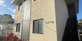3710 NW 13th Pl Gallery 1