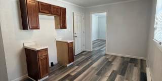 Cozy & Updated 1 Bedroom | 1 Bathroom Efficiency Apartment Cozy & Updated 1 Bedroom | 1 Bathroom Efficiency Apartment Gallery 7