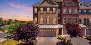 23755 HOPEWELL MANOR Terrace Gallery 1