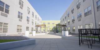 Onyx at 695 Gallery 27