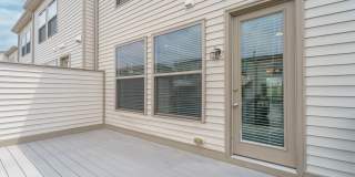 3 bedroom 3 bath townhouse in Brambleton Gallery 15