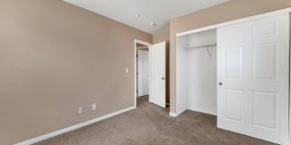 Flexible Three-Story Gated Home with Mountain Views & Modern Kitchen! Gallery 22