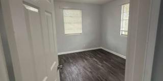 1305 W 6th St #1-4 Gallery 15