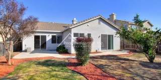 Wonderful 3bd/2ba Elk Grove Home with 2 Car Garage Gallery 33