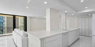 5460 N Ocean Drive Gallery 8