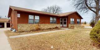 Available JULY 1st !  Prairie View East Duplex Gallery 13