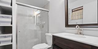 1369 Riverside Circle Gallery 21