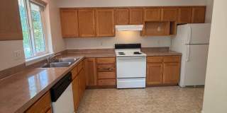 2-Bedroom 1 1/2- Bathroom Apartment Gallery 1
