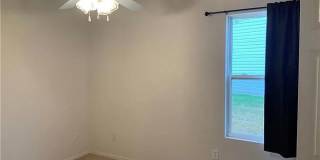 Room in 3 Bedroom Home at Ziegler Ln Gallery 3
