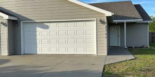 GREAT FAMILY HOME! Gallery 1