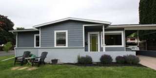 Updated 3 Bed Home with Vaulted Ceilings, Solar Panels & Large Corner Lot! Gallery 4