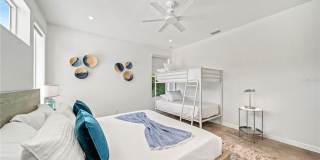 2327 HILLVIEW STREET Gallery 34