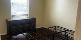 Midtown High Rise Apartment Available Now Gallery 3