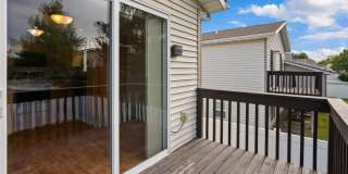 Amazing 3 Bedroom/2 Bath Bi-Level Home for Rent Gallery 23