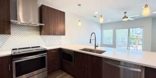 Stylish East Austin Condo with Modern Finishes, Open Living, and Luxury Primary Retreat Gallery 6