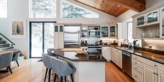 100 Mountain Laurel Court Gallery 1