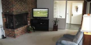 2205 Country Club Dr Gallery 4