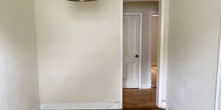 JUST REDUCED! Walk to the Stadium-Olympia! Gallery 7