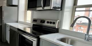 306 W Franklin Gallery 81