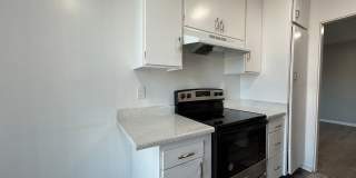 Tarzana Five Apartments Gallery 33