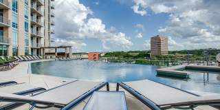 216 Barton Springs Rd Gallery 1