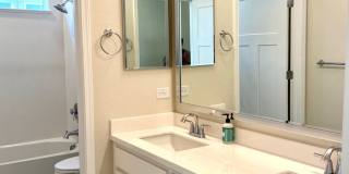 Stunning five bedroom in The Cannery Gallery 12