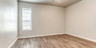 Charming Home + Balcony + Centrally Located in OKC + 3 bedrooms Gallery 10