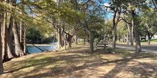 NEW ON MARKET (4 ACRE HOA GUADALUPE RIVER PARK COUPLE BLOCKS AWAY) Gallery 31