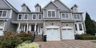 29 Mccormick Avenue N Gallery 1