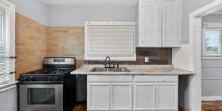 $1550 4 bedroom Gallery 12