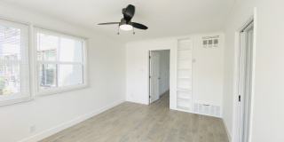 7450 Hollywood Blvd Gallery 6