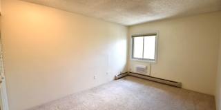SHORT TERM RENTAL FOR SPRING 2026! 3 Bedroom, 2 Bathroom Penthouse Condo Gallery 10