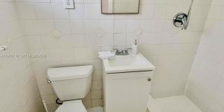 1240 NE 12th Ave Gallery 26