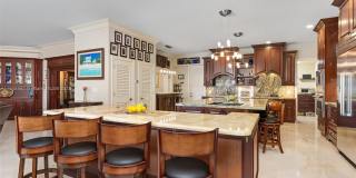 70 Bay Colony Ln Gallery 27
