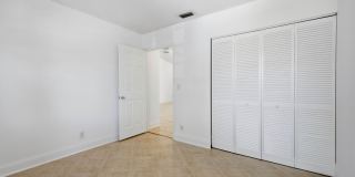 321 Norwood Terrace Gallery 21