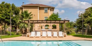 Senior Housing - The Huntington Seniors at Buda Gallery 1