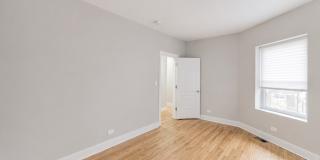 7944 S Ellis Avenue Gallery 11