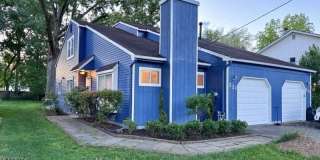 221 Myrtle Ave Gallery 1