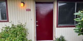 1 Bedroom 1 Bathroom at Hollywood Park Apartments Gallery 8