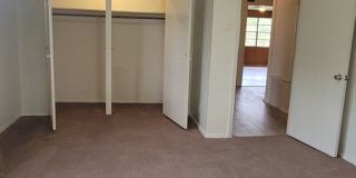 Huge 3 bedroom/1 bath upstairs apartment with Water, Gas Range and Refrigerator! Gallery 17