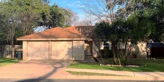 Beautifully Renovated 4/2 One story Georgetown Property. Gallery 21