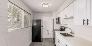 1321 N 48th Place Gallery 6