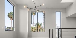 807 N Detroit St Gallery 11