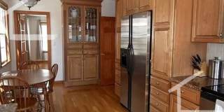 nice 4 bed in Newton Gallery 25