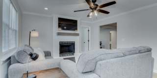 4312 Windsor Spring Road Gallery 4