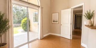 Convenient & Modern 3-BR/2.5-BA Home in Northwest Fresno Gallery 6