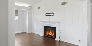 1228 SPRING LAKE Drive Gallery 5