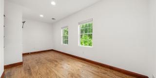 385 Livingston Street Gallery 21