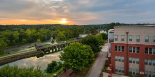 Sola Station Canalside Apartments Gallery 13